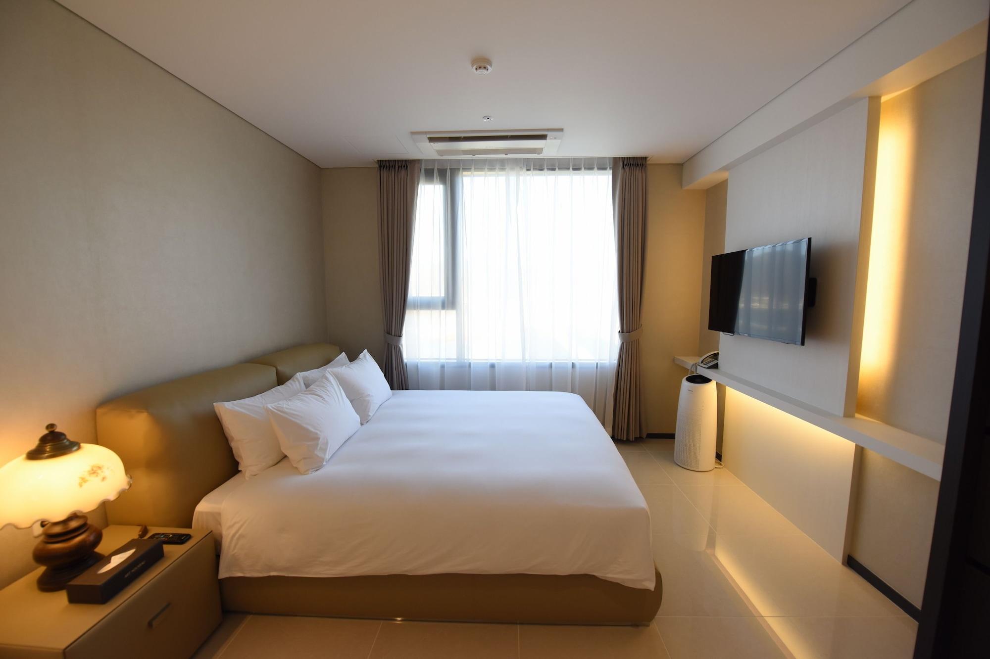 Geoje Artnouveau Suite Hotel Dış mekan fotoğraf