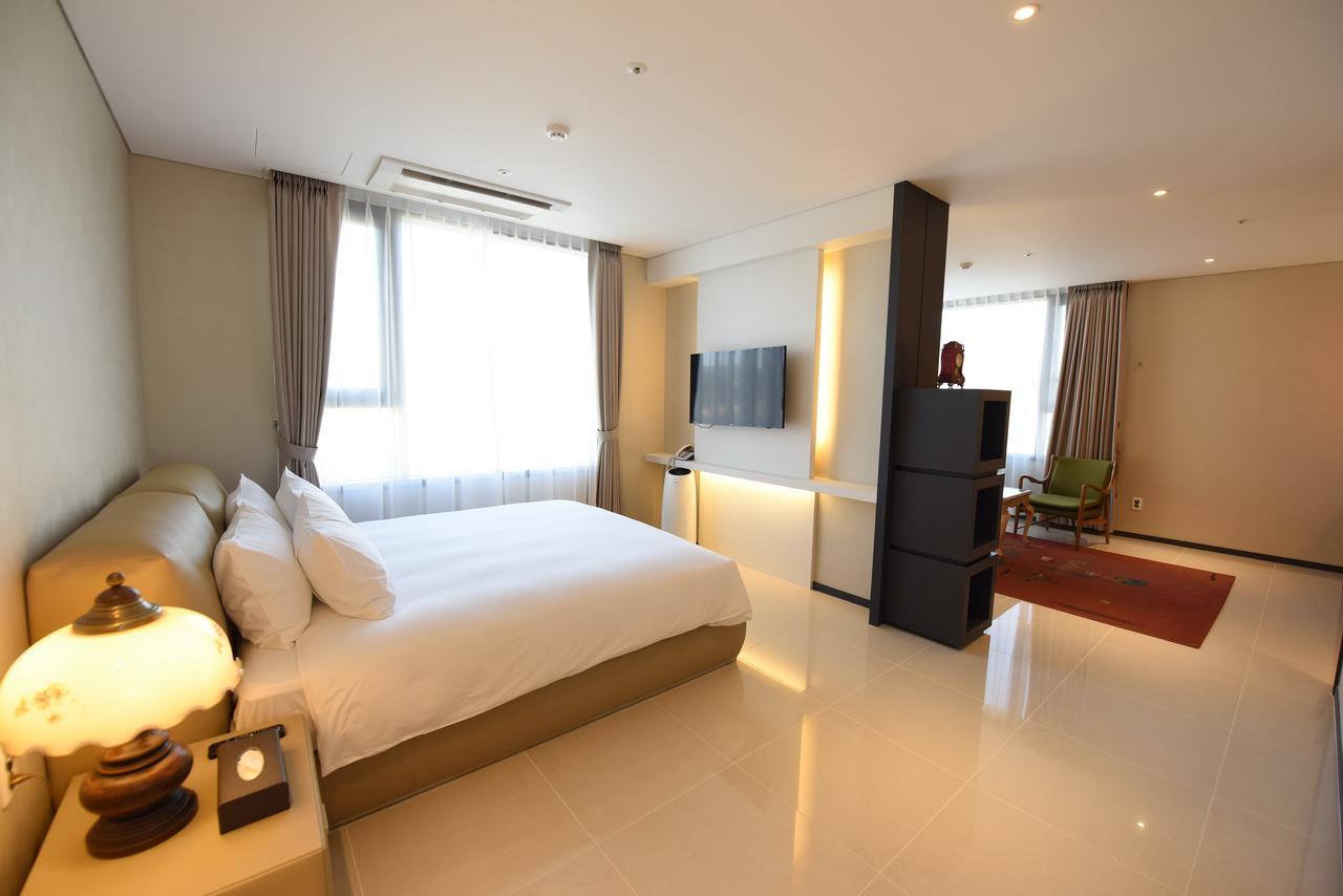Geoje Artnouveau Suite Hotel Dış mekan fotoğraf
